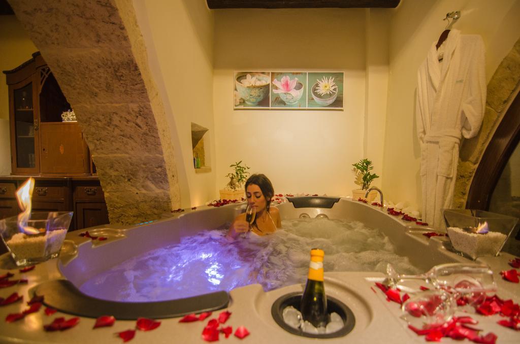 Angelos House Spa & Hammam Arkhondikí Exteriör bild